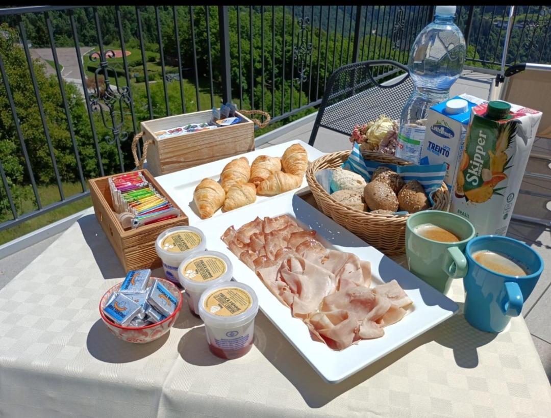 B And B Nonna Rosa Vista Lagorai Capriana Værelse billede
